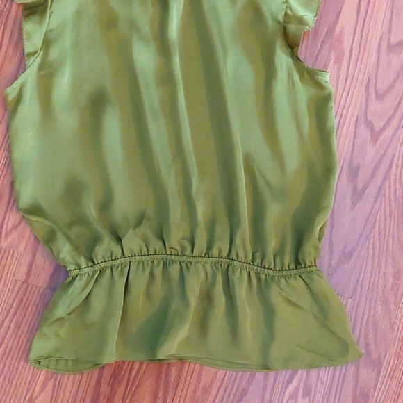 Violet & Claire, Silky Flutter Sleeve Blouse, Sz L, NWT - Picture 7 of 11
